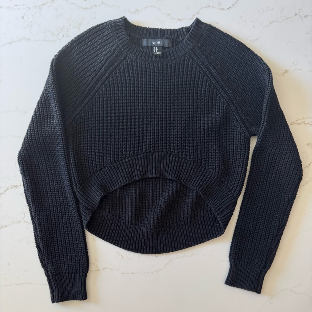 Crop black knit sweater